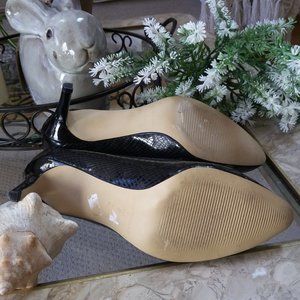 Ann Taylor Shoes - ANN Taylor BLACK Textured Heels PUMPS SZ 8M Ann Taylor Shoes - ANN Taylor BLACK Textured Heels PUMPS SZ 8M